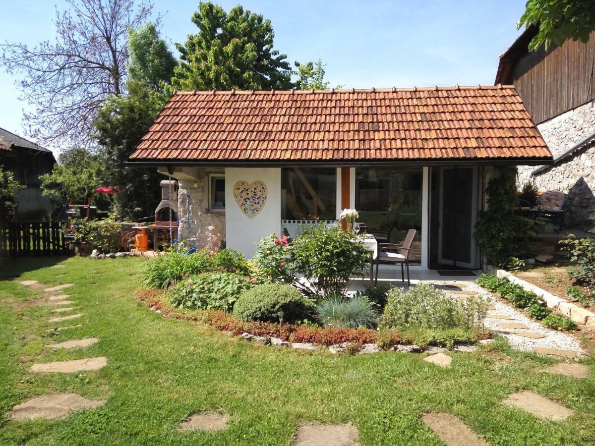 Tiny House With A Big Heart Postojna Exterior foto